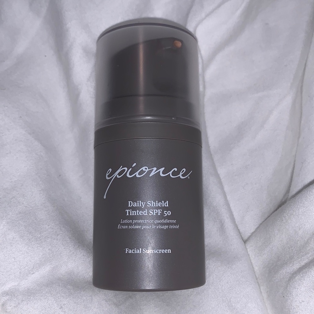EPIONCE DAILY SHIELD TINTED SPF 50